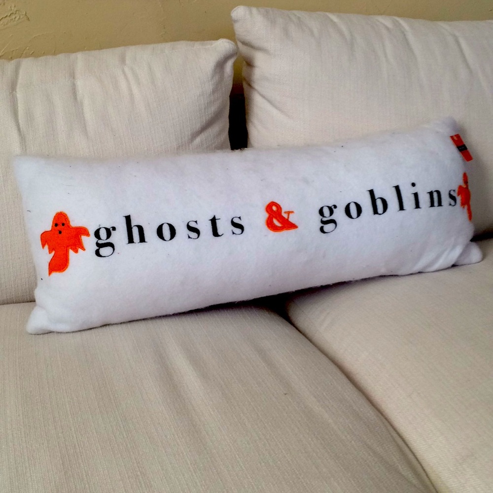 Halloween pillow - NWT $20